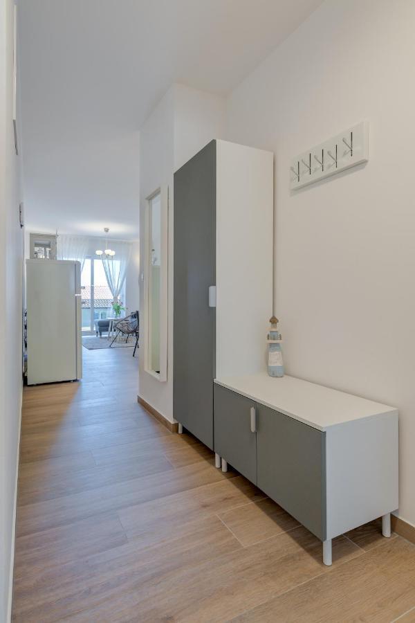 New And Chic Place Near Old Town Of Traù Esterno foto
